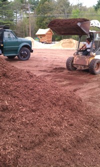 Brown Hemlock Blend Mulch - On-Site Product Pick-Up